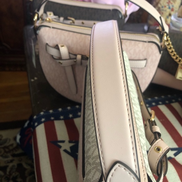 MICHAEL KORS EMILIA BAG SET of 3 - Picture 5 of 7